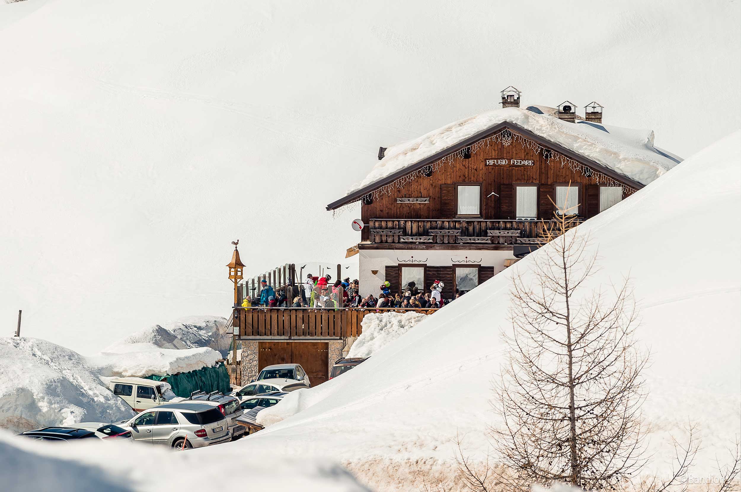 Refuge Fedare Passo Giau Dolomites Superski Great World War Skitour Rooms