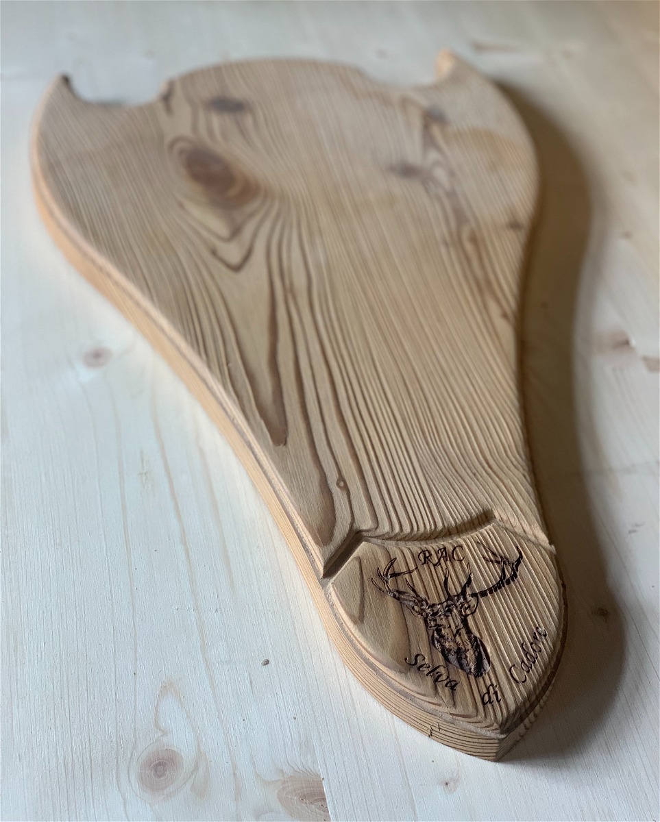 Wooden trophy holder "Cervo"